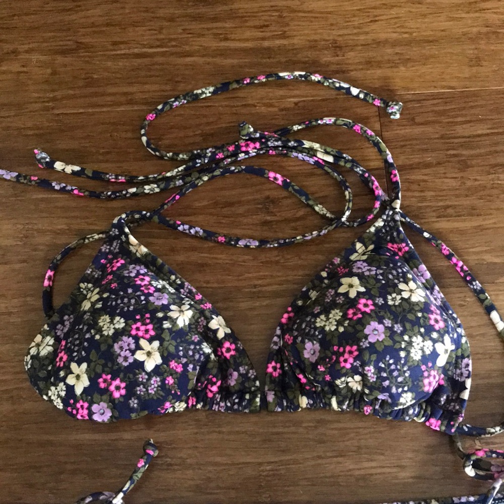 O’Neill floral bikini